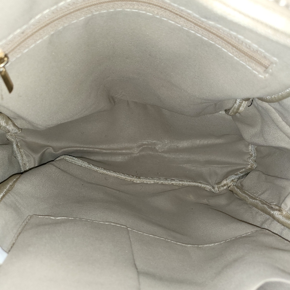 Backpack - Picture 2 of 3